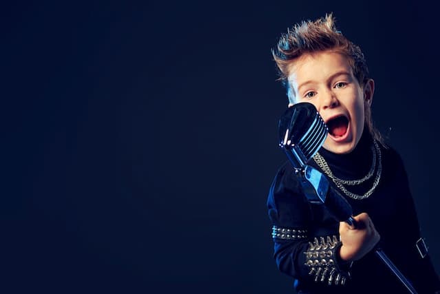 Kendine Güvenen ve Özgür Bir Çocuk Yetiştirmek İçin 10 Uzman Tavsiyesi