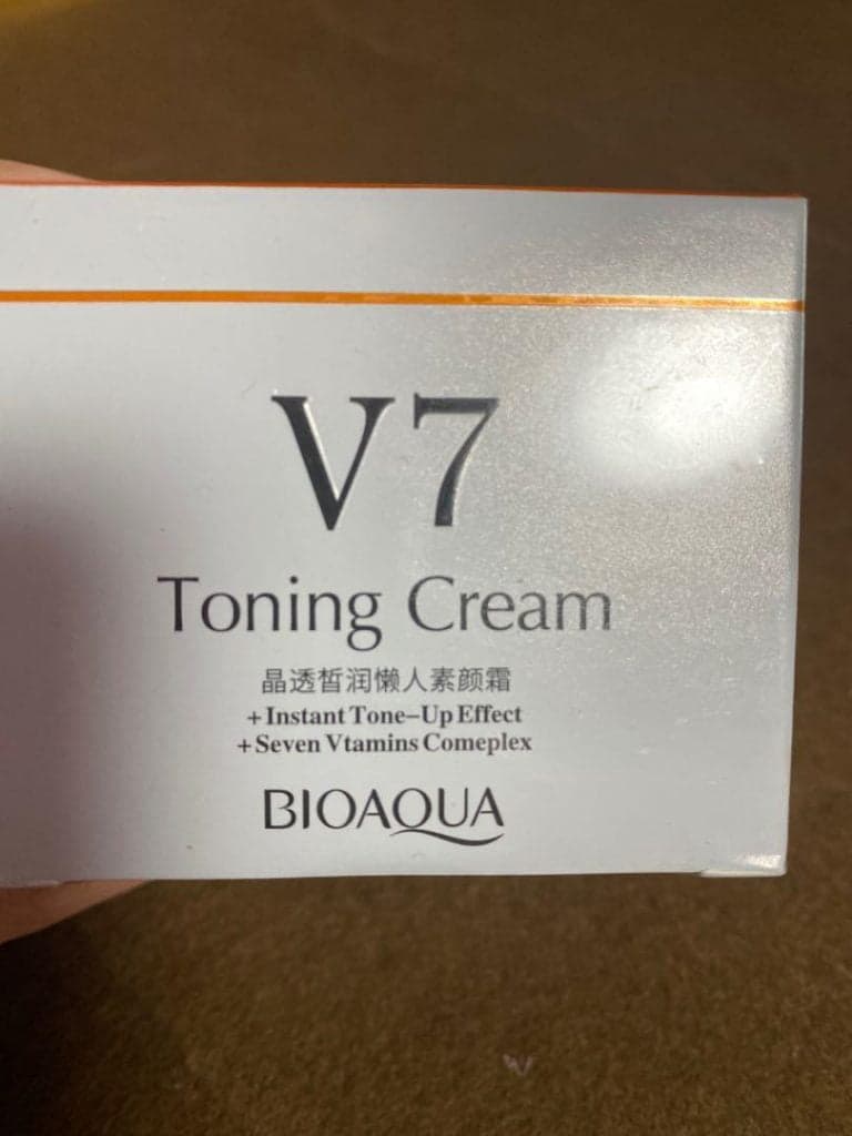 BIOAQUA V7 Toning Light Doğal Renkli Nemlendirici Krem 50 Gr
