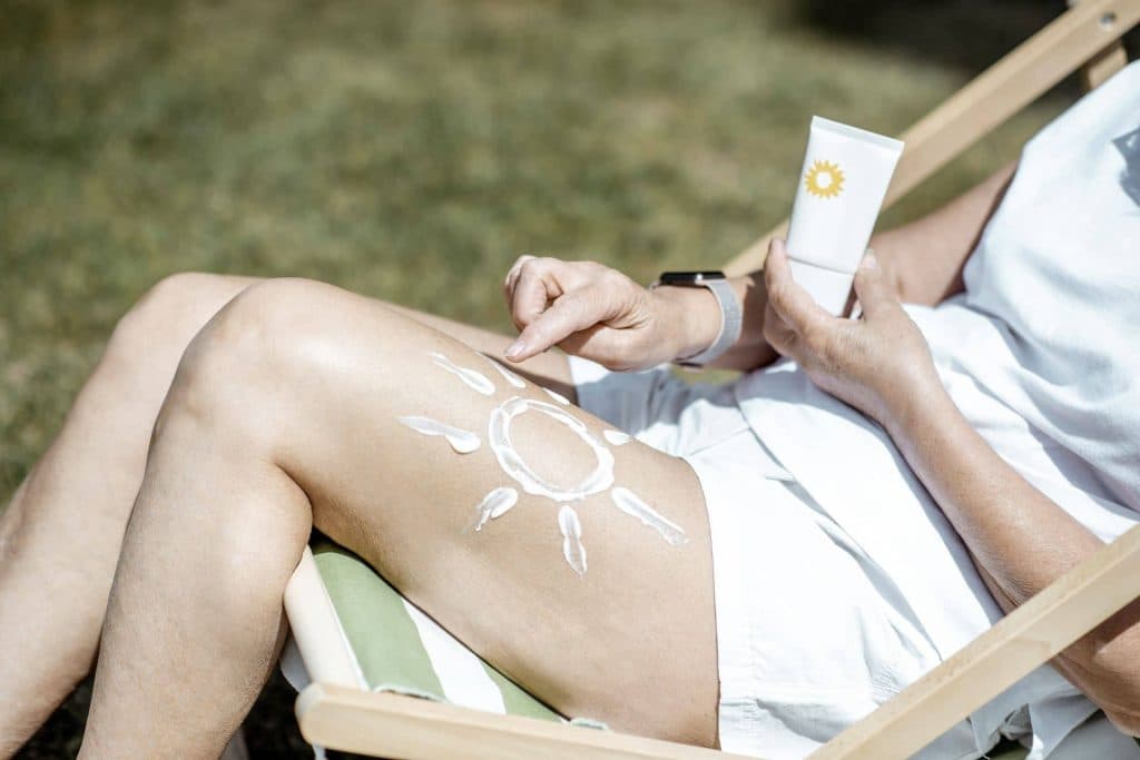 Güneş Koruyucu Alırken Dikkat Edin