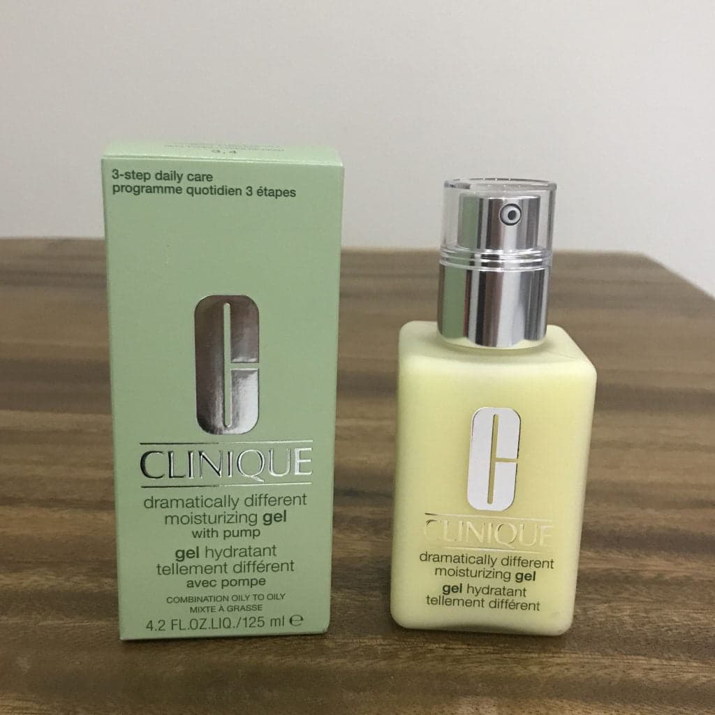 Clinique Karma ve Yağlı Ciltler için Nemlendirici Jel Krem – Dramatically Different 125 ml